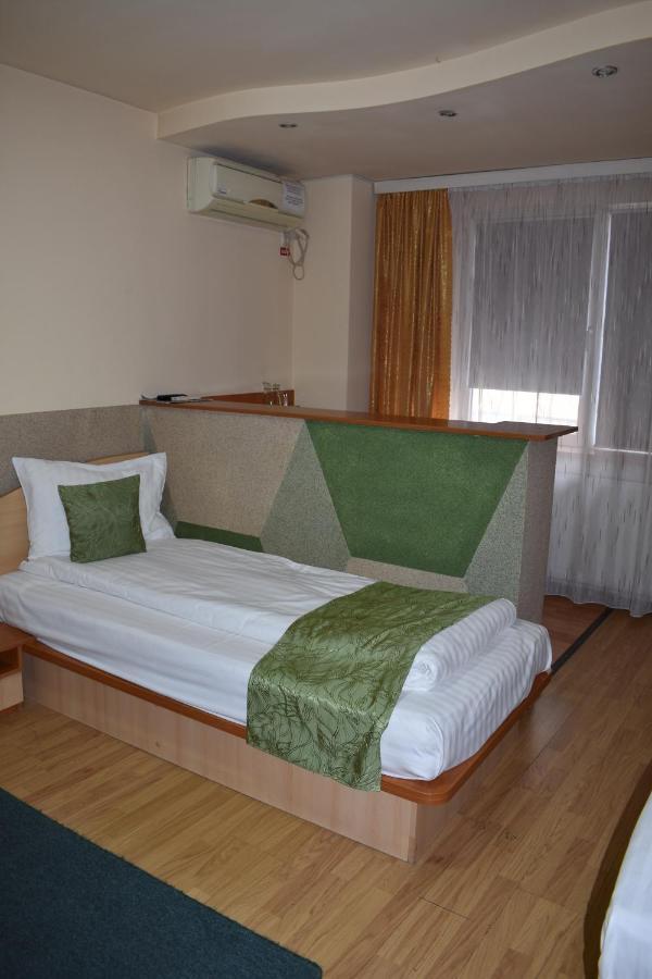 Hotel Zimbru Cluj-Napoca Extérieur photo